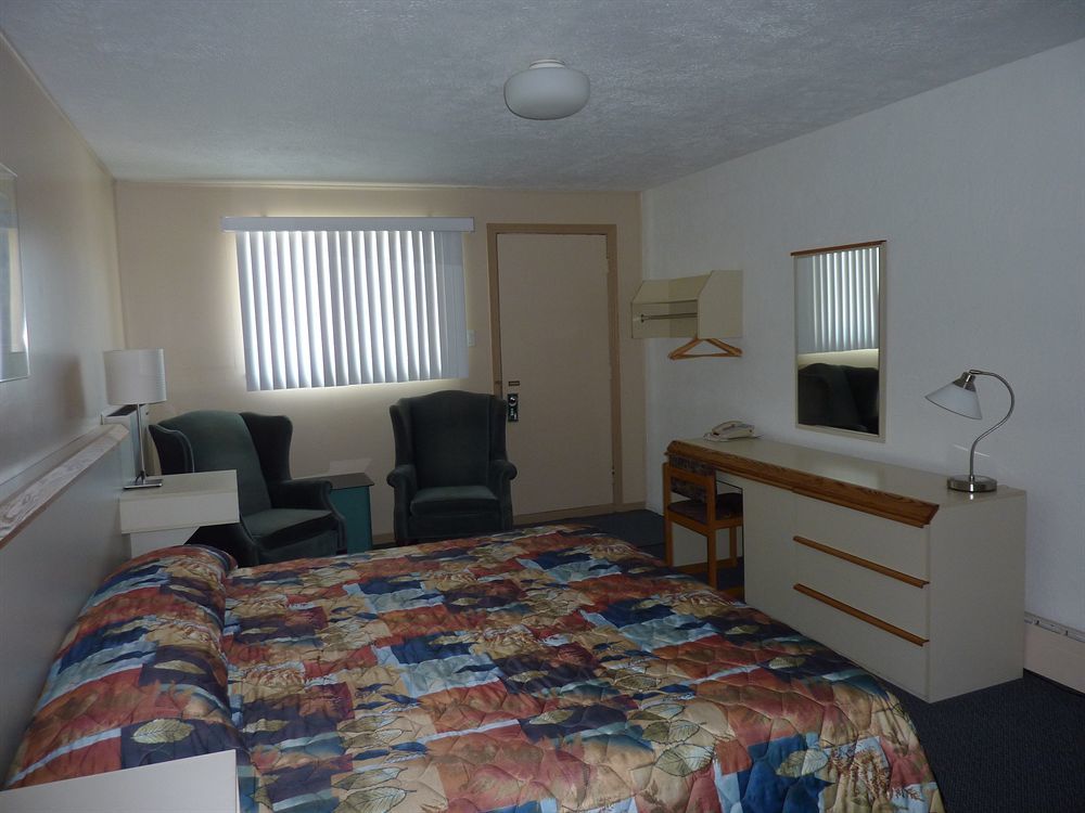 Motel Belle Riviere Saint-Jean-sur-Richelieu ภายนอก รูปภาพ