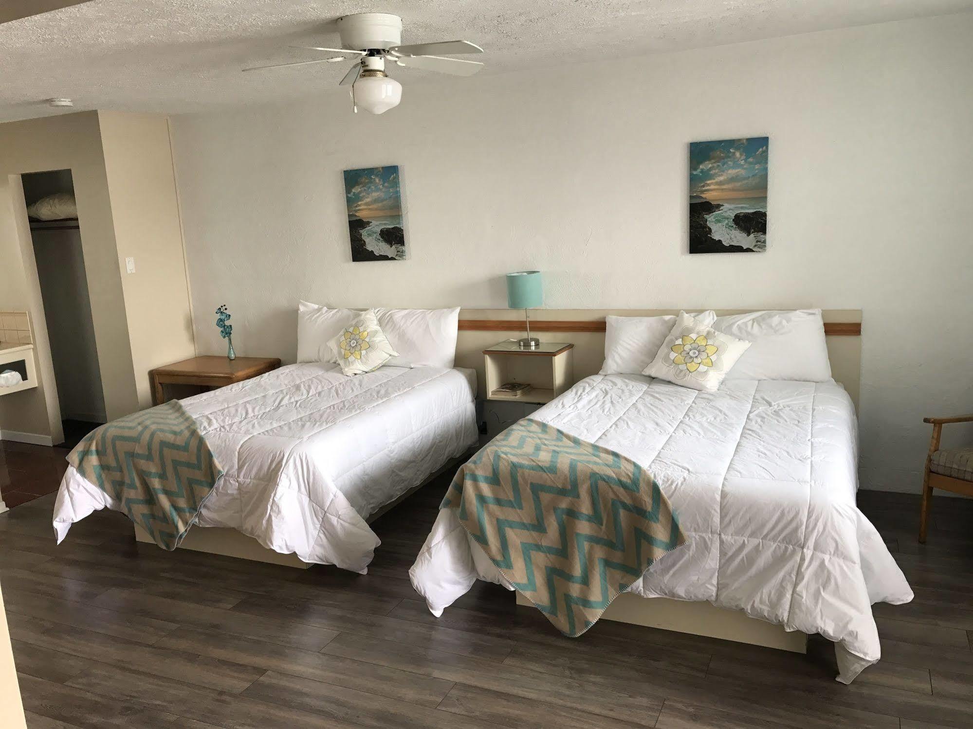 Motel Belle Riviere Saint-Jean-sur-Richelieu ภายนอก รูปภาพ