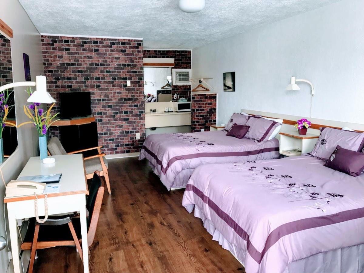 Motel Belle Riviere Saint-Jean-sur-Richelieu ภายนอก รูปภาพ