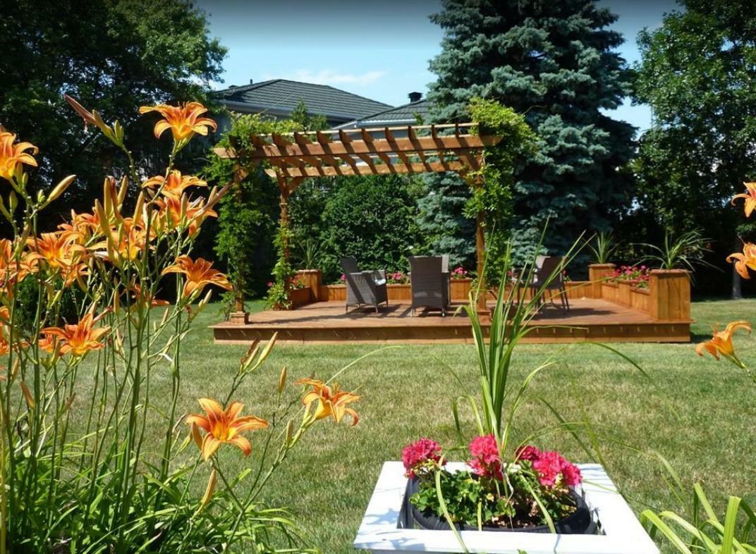 Motel Belle Riviere Saint-Jean-sur-Richelieu ภายนอก รูปภาพ